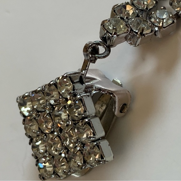 Vintage Clear Crystal Rhinestone Dangle Drop Earrings Clip Ons Runway New Years - Picture 7 of 14